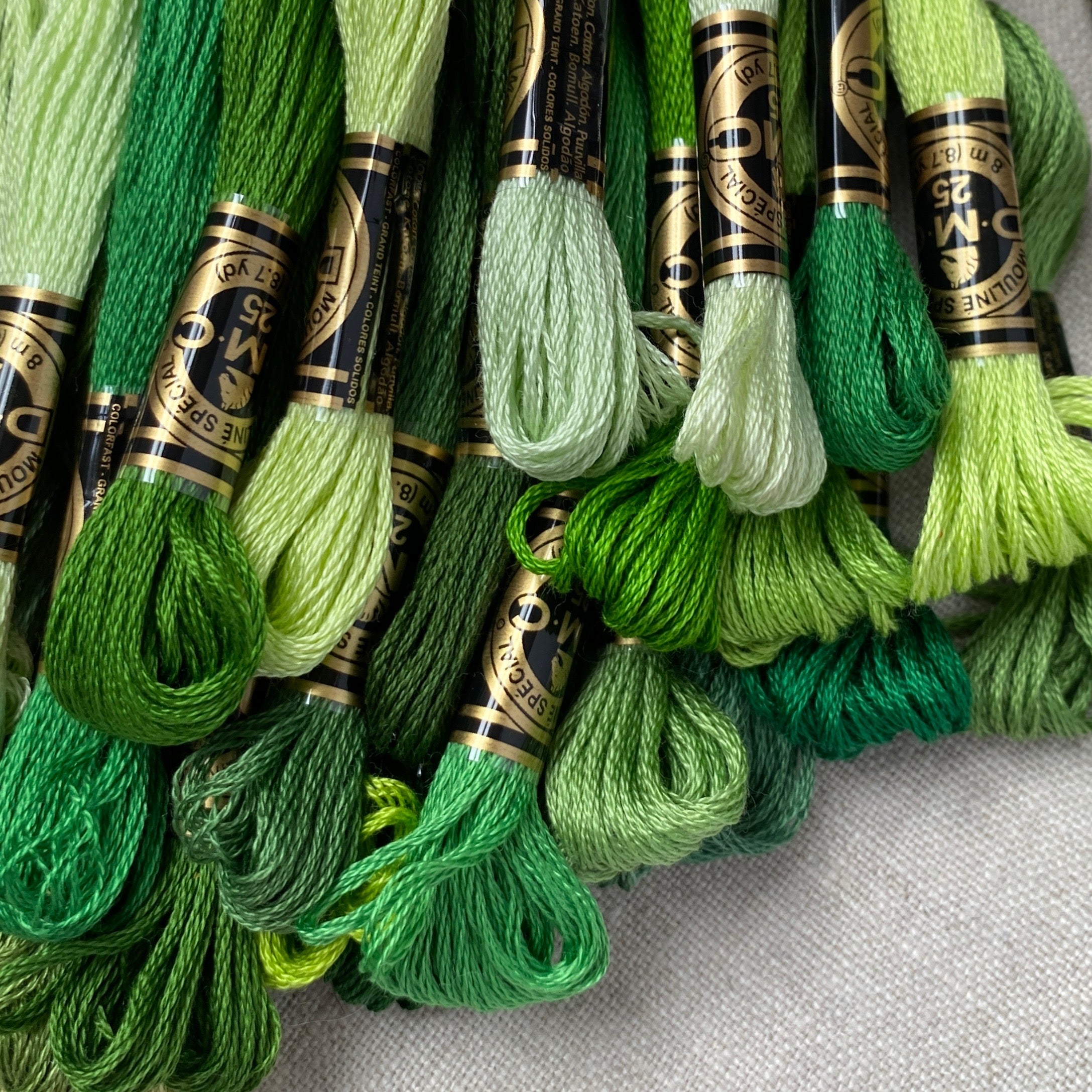 DMC Embroidery Floss: Yellows + Golds – Tiny Tomatoes Supply Co.